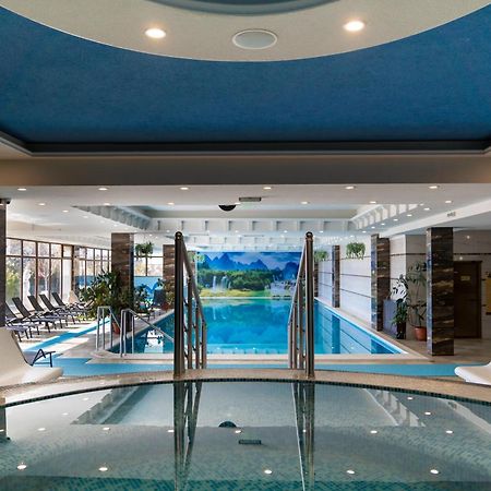 אוגניאנובו Hotel Paradise מראה חיצוני תמונה