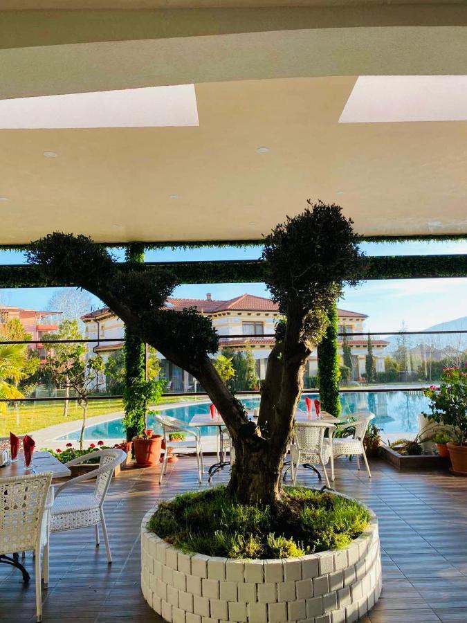 אוגניאנובו Hotel Paradise מראה חיצוני תמונה