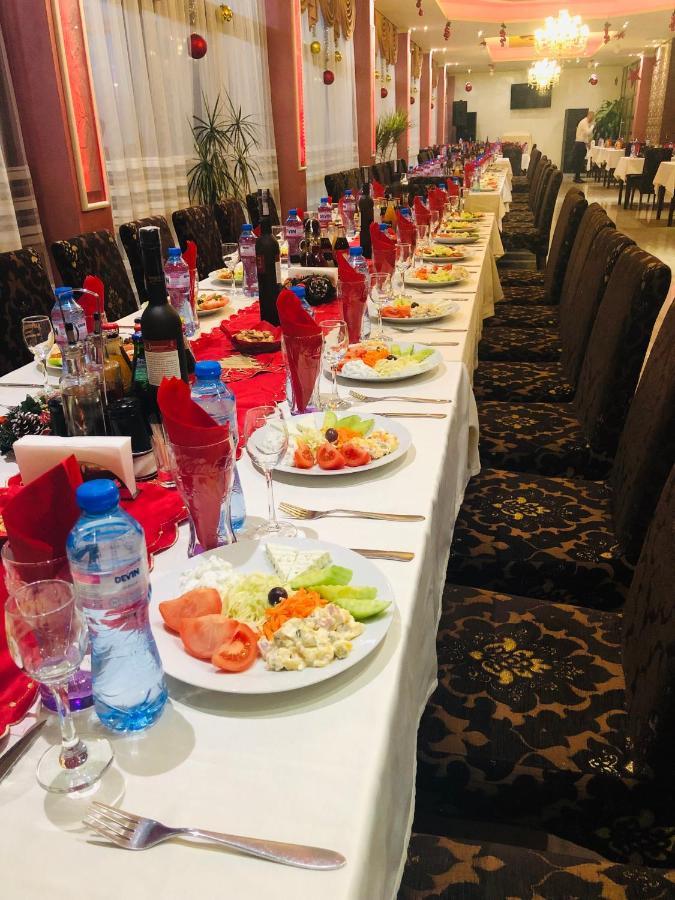 אוגניאנובו Hotel Paradise מראה חיצוני תמונה