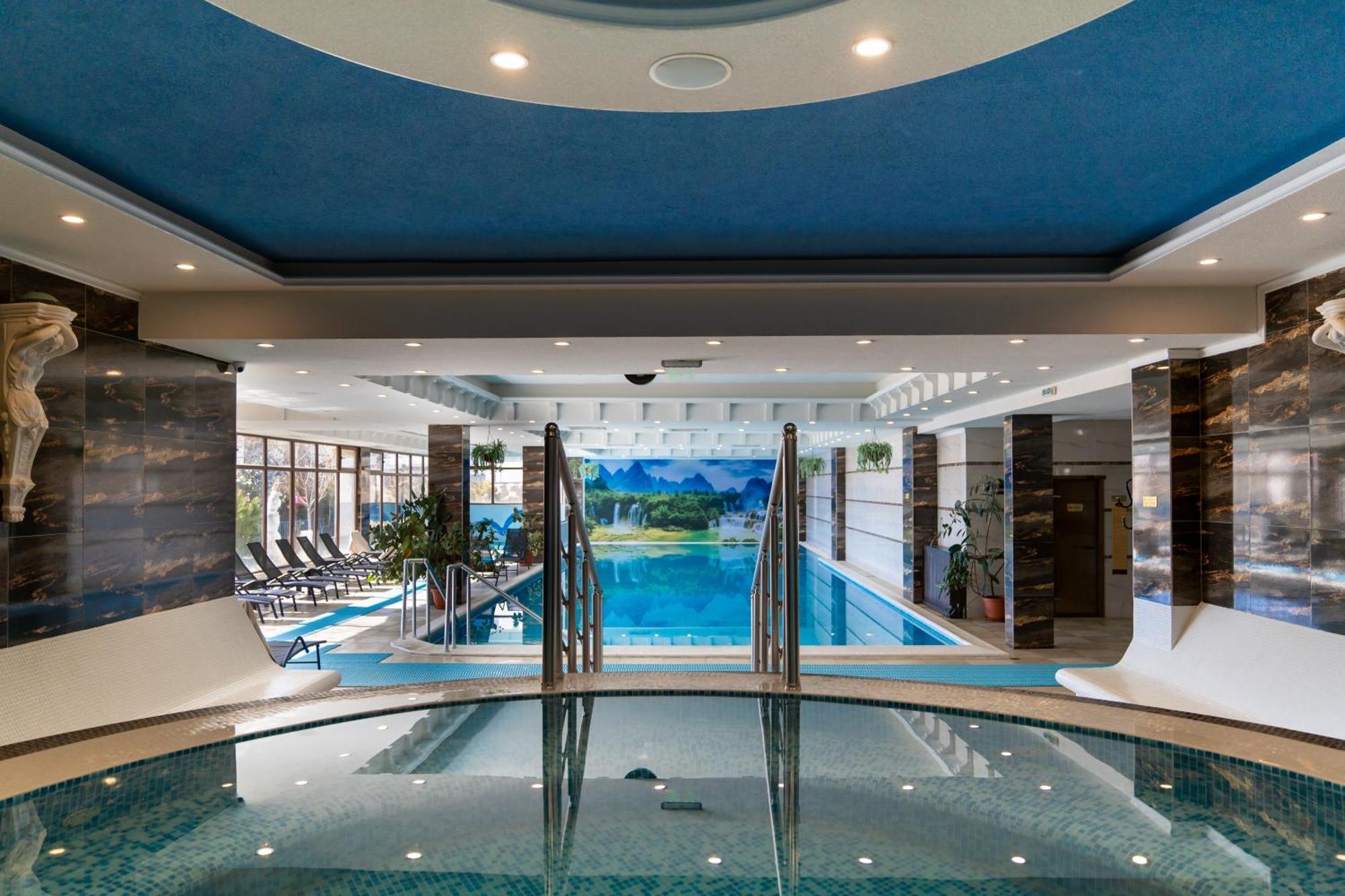 אוגניאנובו Hotel Paradise מראה חיצוני תמונה