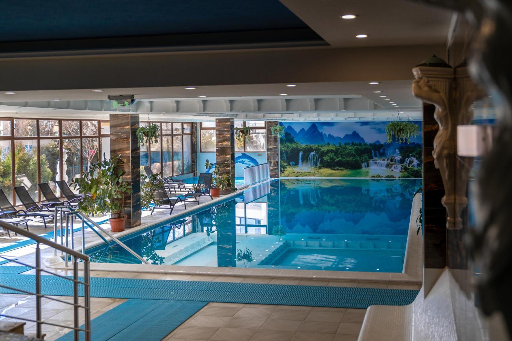 אוגניאנובו Hotel Paradise מראה חיצוני תמונה
