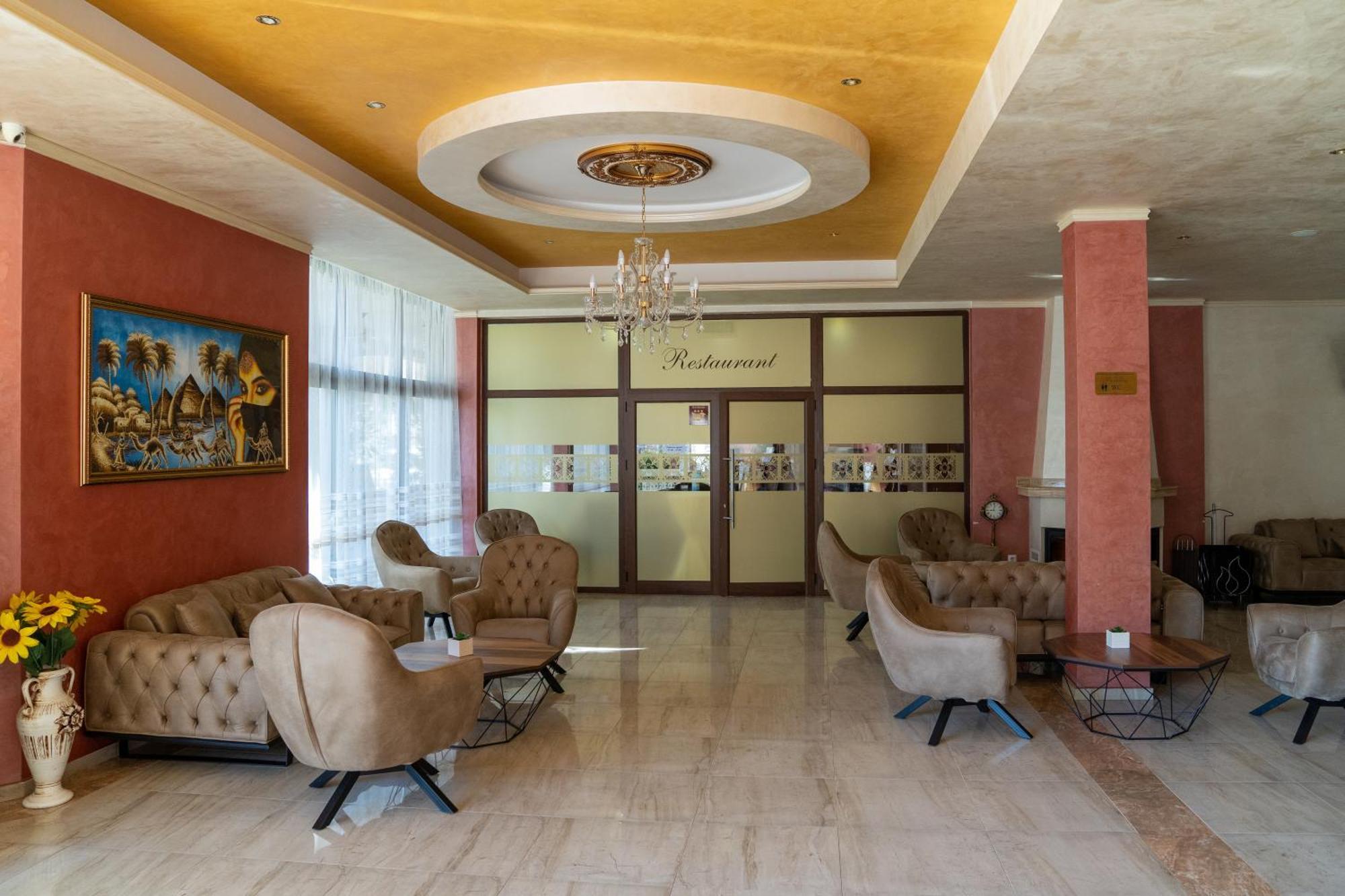 אוגניאנובו Hotel Paradise מראה חיצוני תמונה